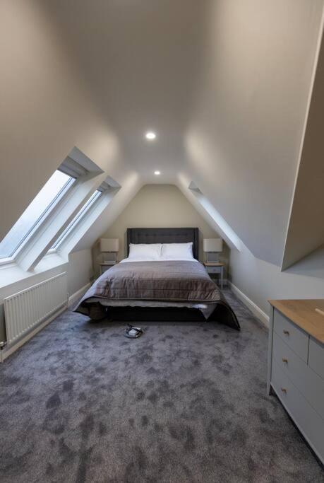 Luxury Town Centre Apartment クックスタウン エクステリア 写真