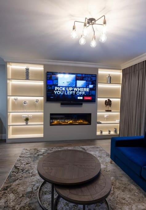Luxury Town Centre Apartment クックスタウン エクステリア 写真